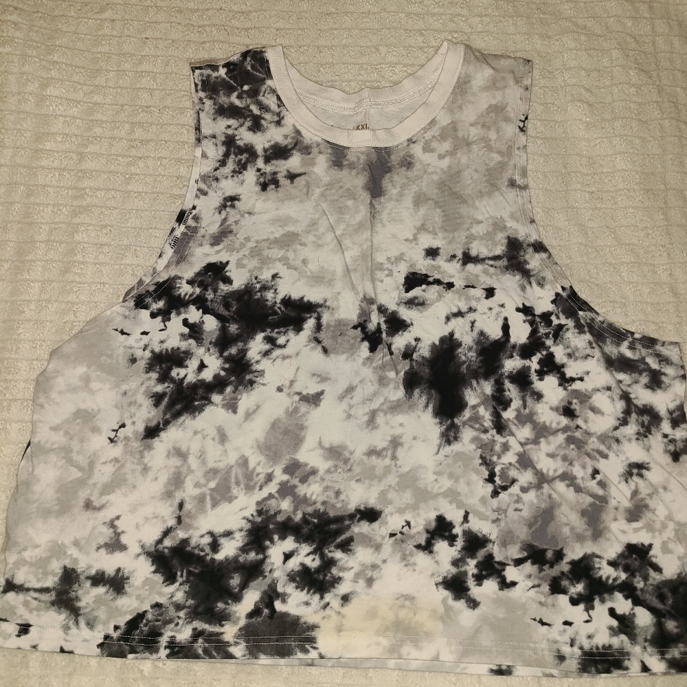 Juniors XXL crop tank top athletic wear